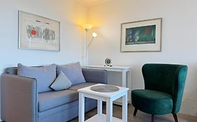 Haus Metropol App 113 direkt am Strand mit Balkon Cityblick